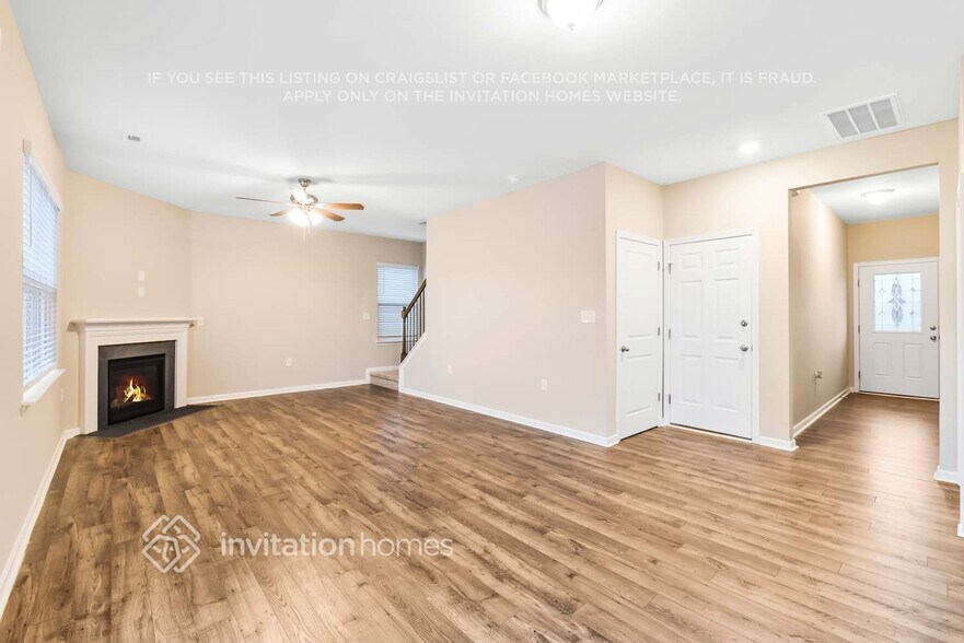 Building Photo - 118 Calderdale Ln