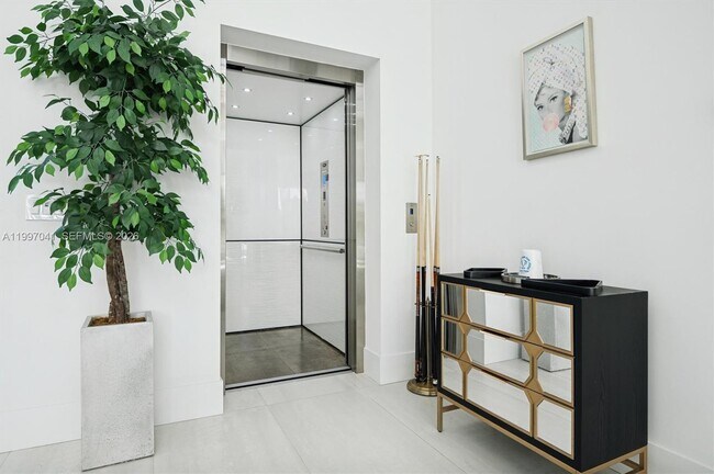 Building Photo - 2628 Marcinski Rd