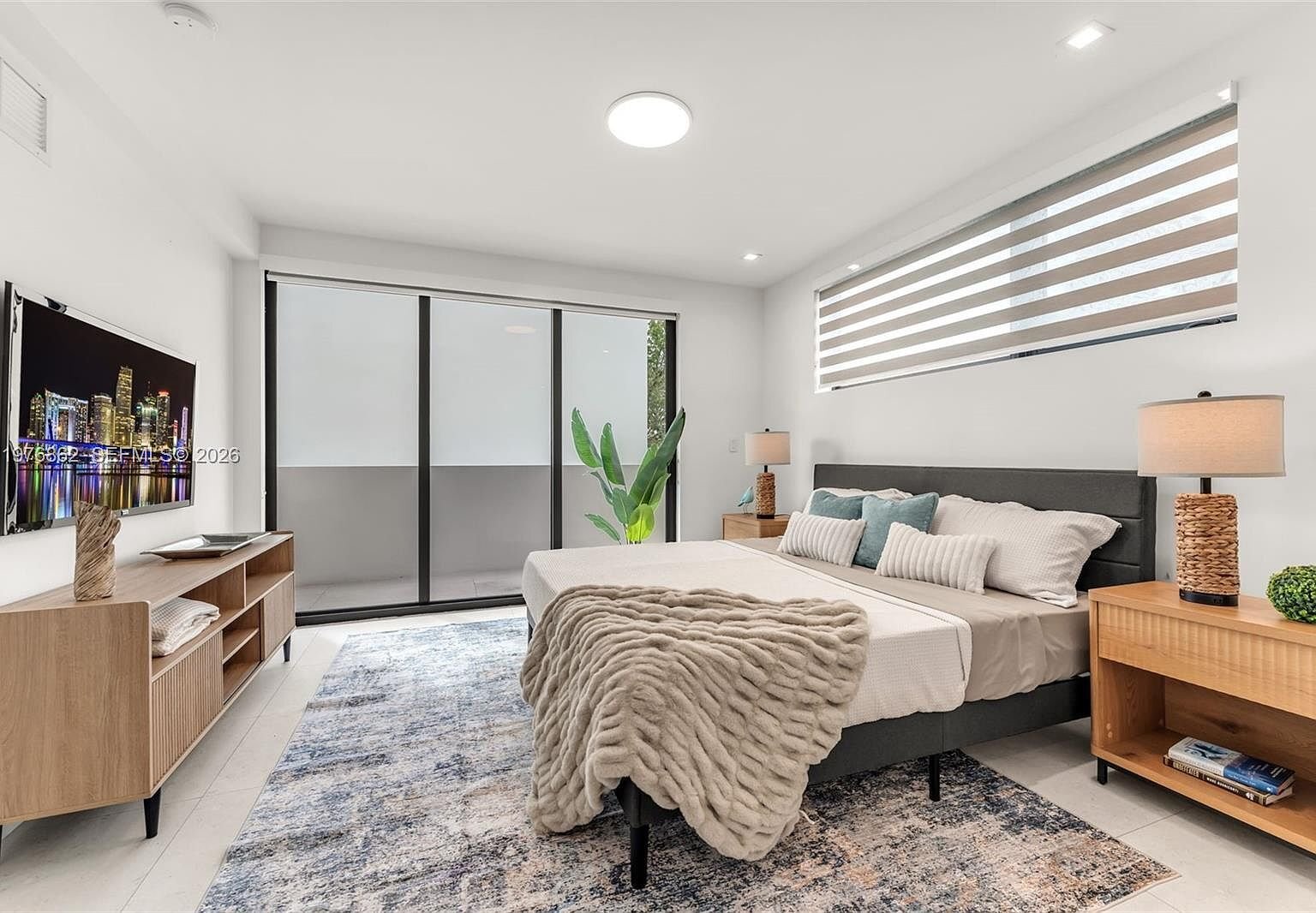 Building Photo - 721 SW 11th St