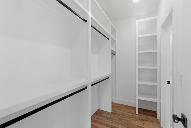 Building Photo - Stunning 4 bedroom East Nashville New Construction