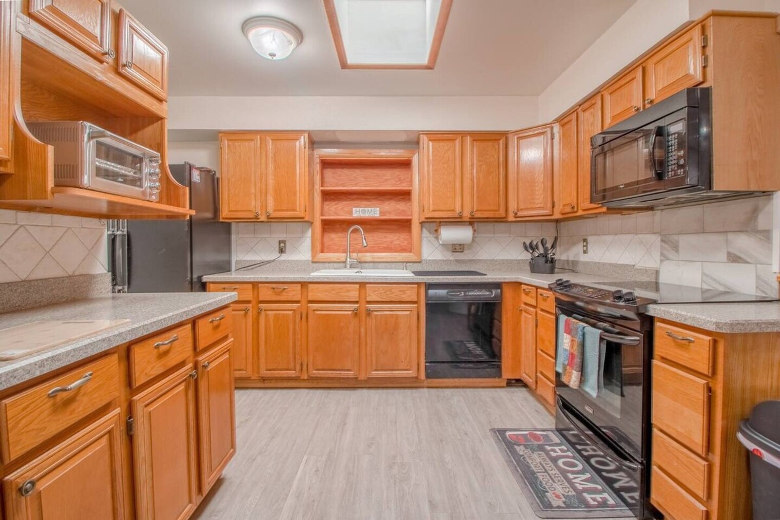 Building Photo - 4500 Elaine Pl