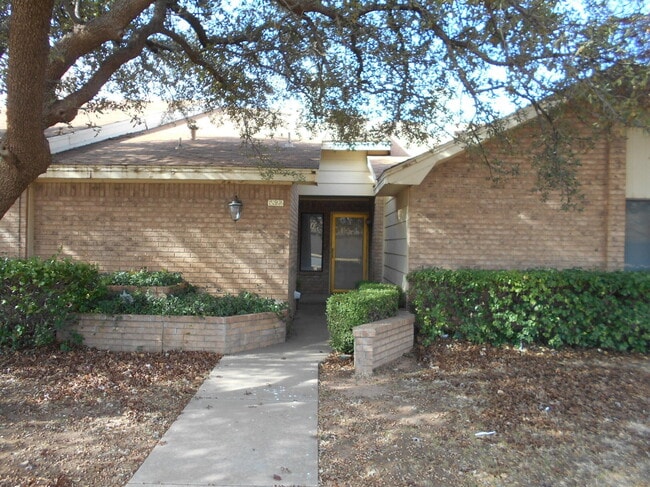 Primary Photo - 6816 Frankford Ave