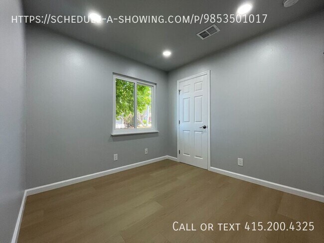 Building Photo - 831 Sinex Ave