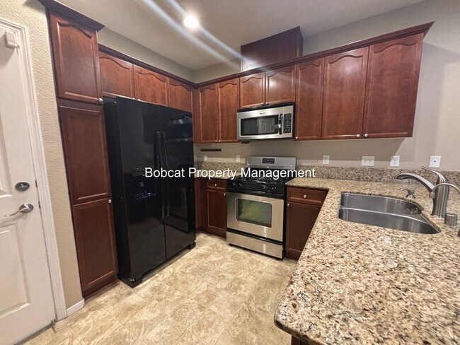 Building Photo - 1291 Toscana Way