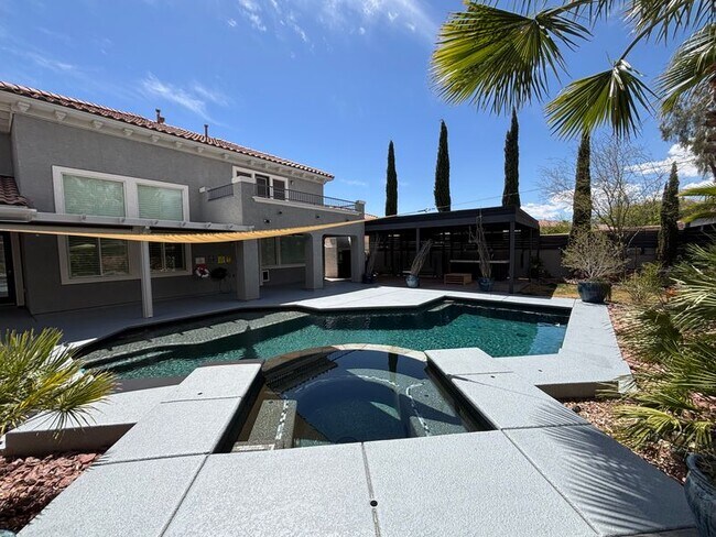 Building Photo - 11548 Valentino Ln