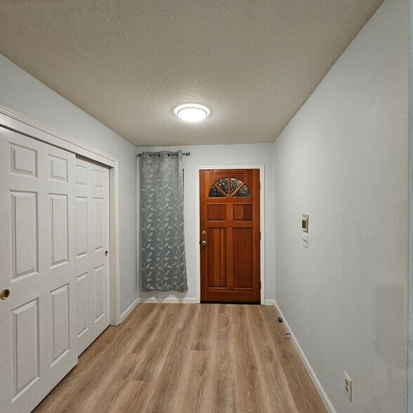 Building Photo - 2525 Travao Ln