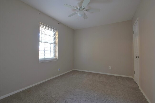 Building Photo - 8430 Gallahad St