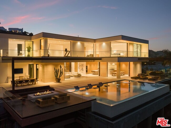 Building Photo - 2436 Jupiter Dr