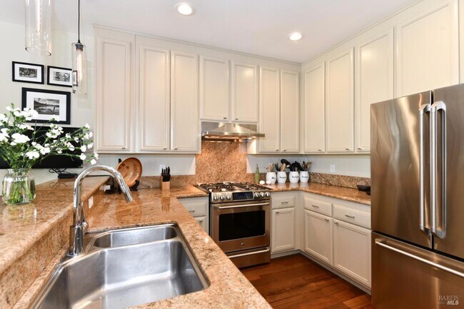 Building Photo - 1571 Voorhees Cir