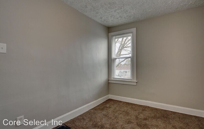 Building Photo - 693-695 Frebis Ave