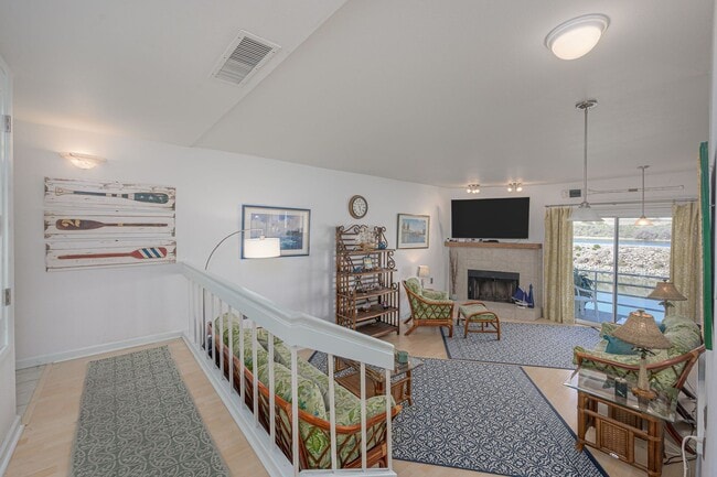 Building Photo - Live ON THE COLORADO RIVER – Fully Furnished 1 Bed/1 Bath Condo in the Gated Community of Roadhav...