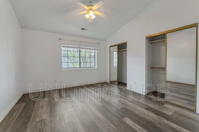Building Photo - 2433 S Seclusion Ln