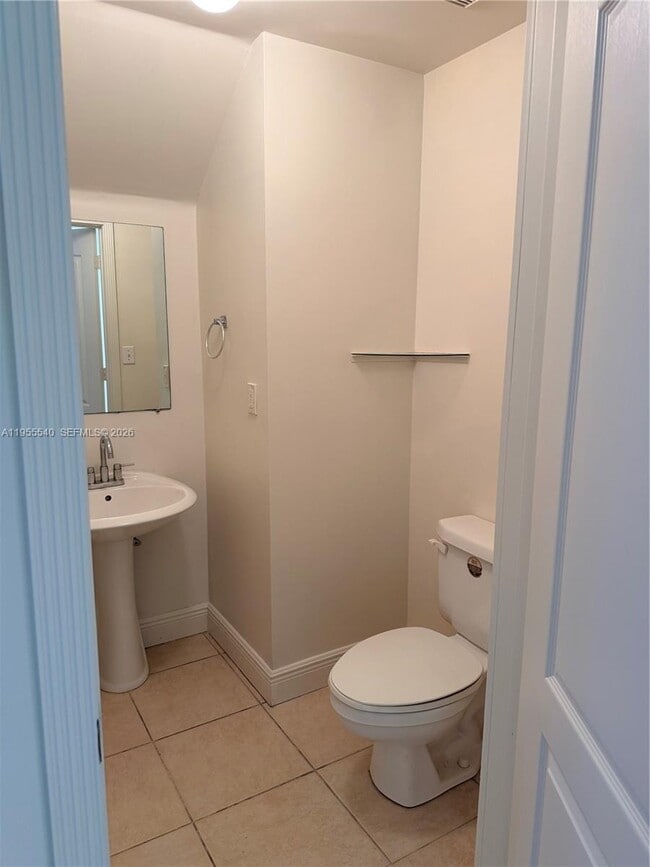 Building Photo - 12631 SW 143rd Ln