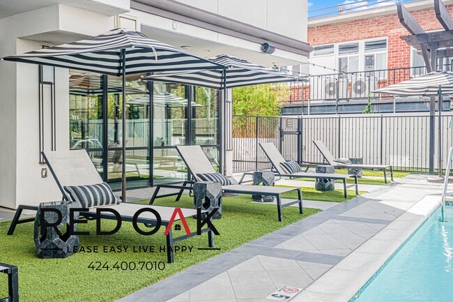 Building Photo - 1333 Orange Grove Ave