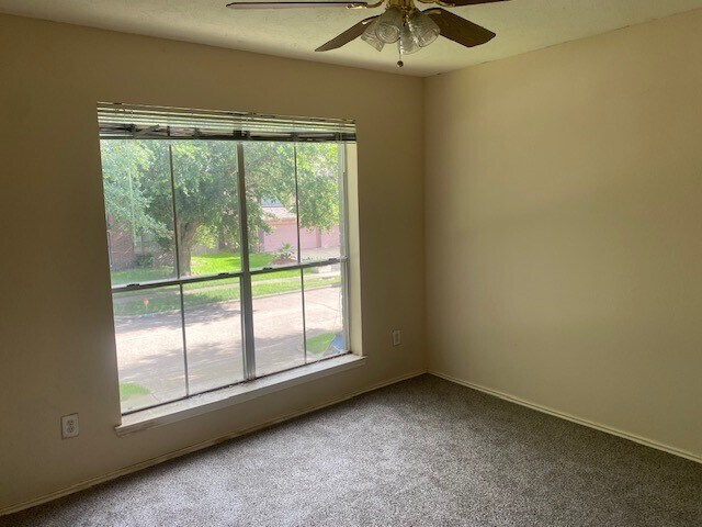 Building Photo - 1938 Courtside Pl Dr