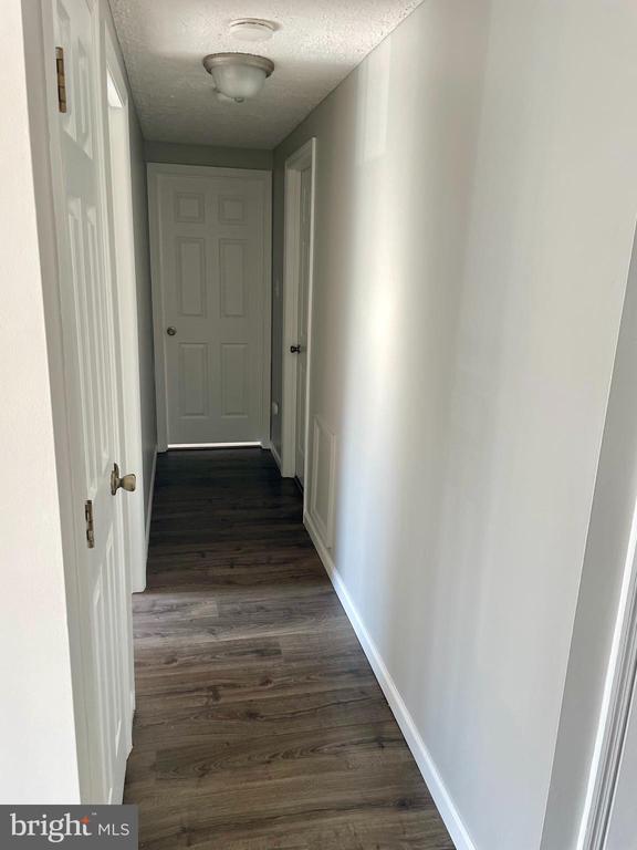 Building Photo - 17 Cranberry Ct