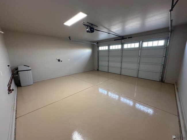 Building Photo - 7647 E 35th Ln