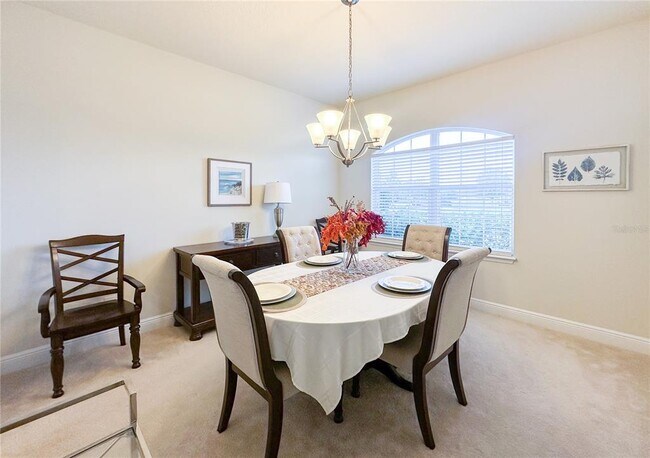 Building Photo - 720 Parkmont Pl