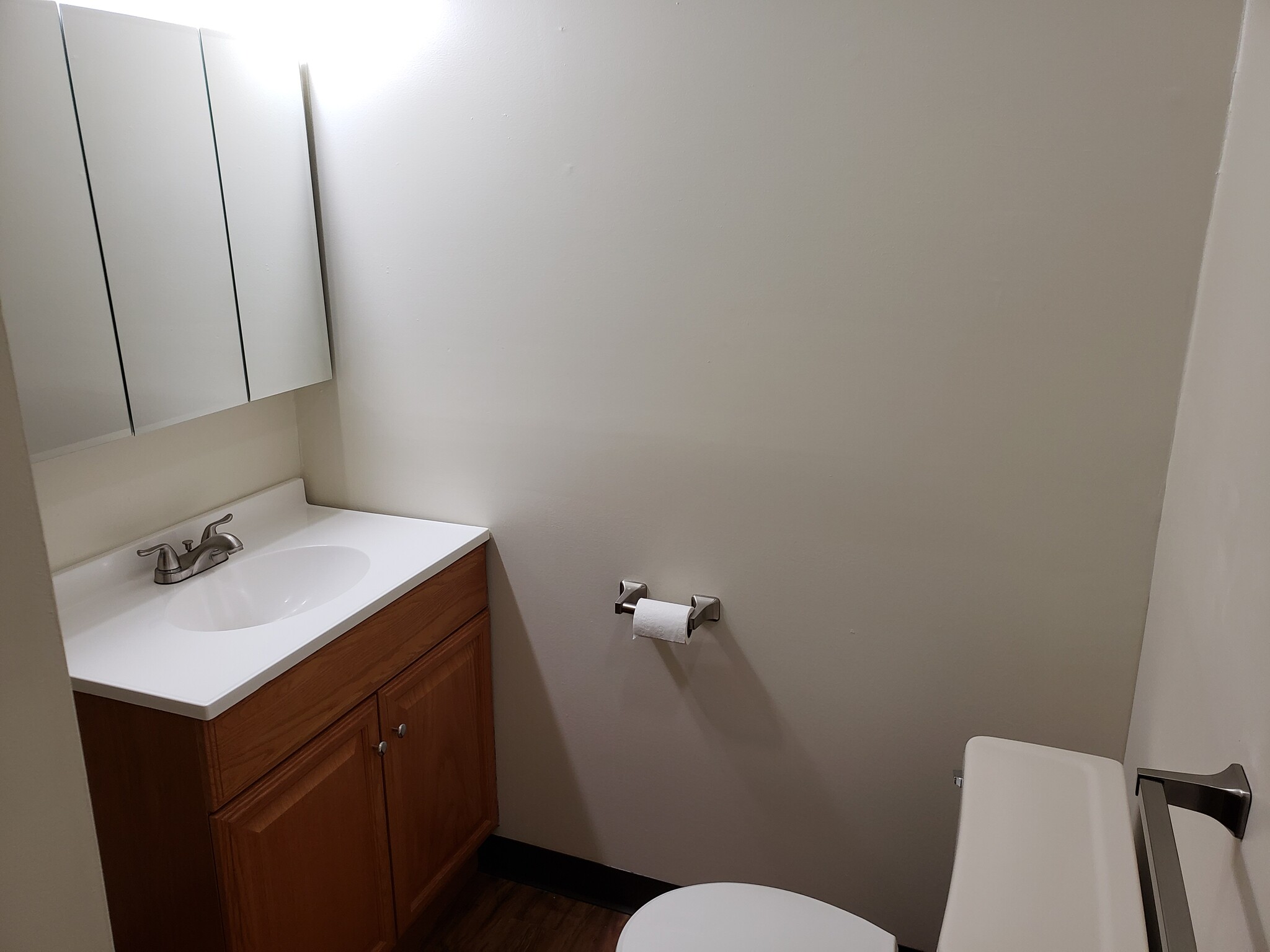 ground floor bath - 37 4th Ave