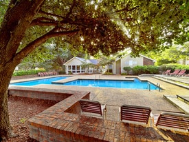 Building Photo - Rocky Creek