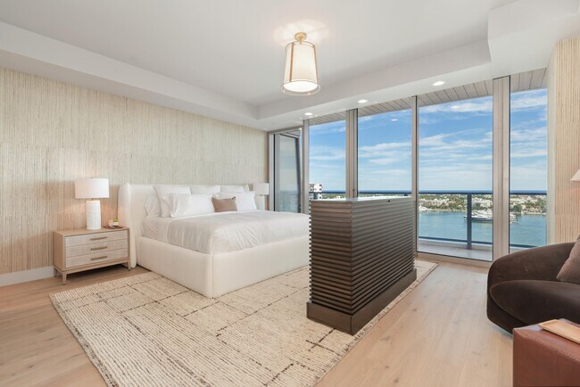 Building Photo - 1333 S Flagler Dr