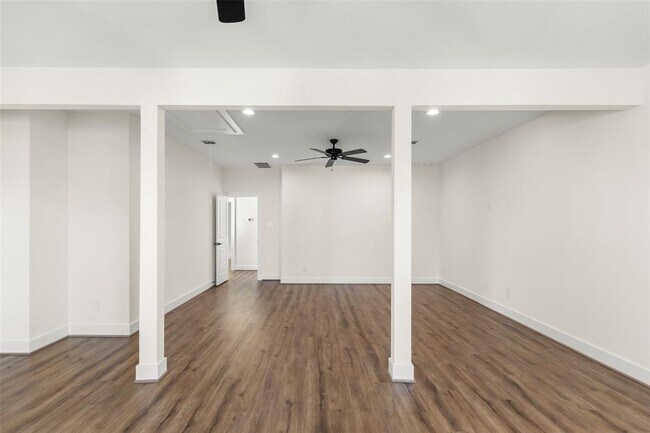 Building Photo - 1812 Palmetto Landing Dr