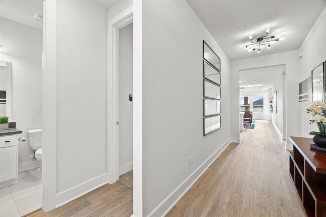 Building Photo - 319 Pecos River Xing