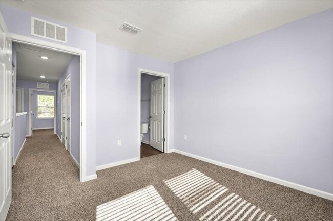 Building Photo - 85 Elmhurst Ln