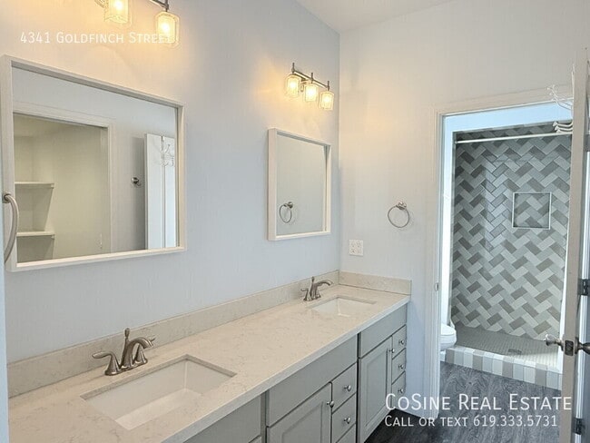 Building Photo - 4341 Goldfinch St