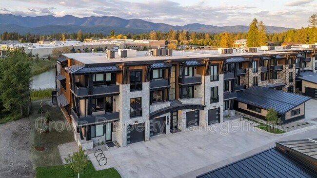 Building Photo - 317 Akers Ln