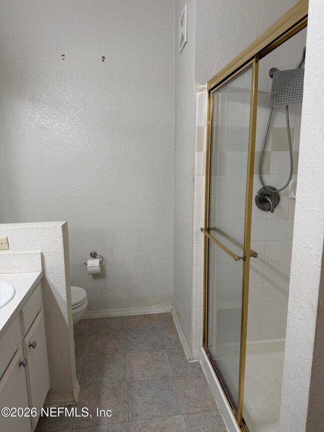 Building Photo - 13810 Sutton Park Dr N