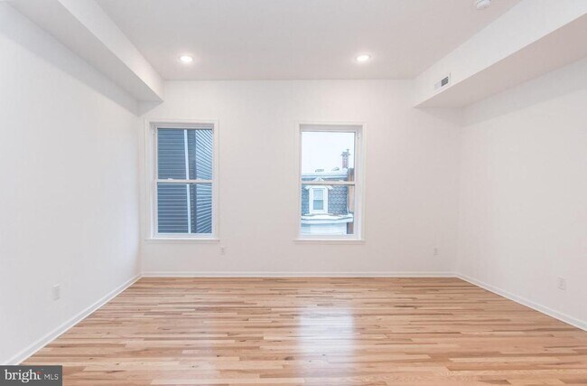 Building Photo - 315 N Preston St