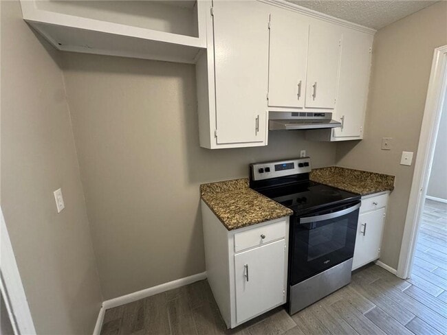 Building Photo - 6564 Cynthia Dr