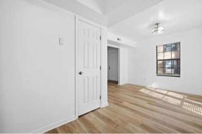 Building Photo - Call Sabrina Thomas at 757=767-0767 for more information