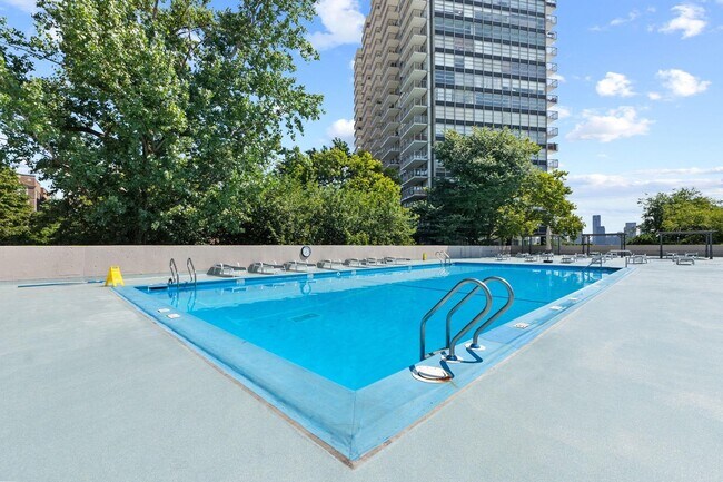 Building Photo - 6040 JFK Blvd E