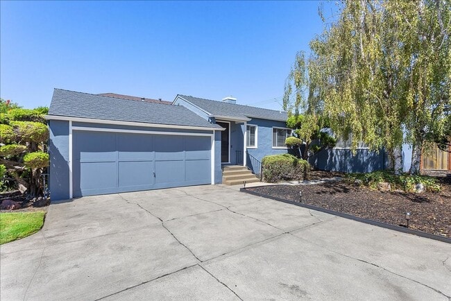 Building Photo - 3125 Fernside Blvd