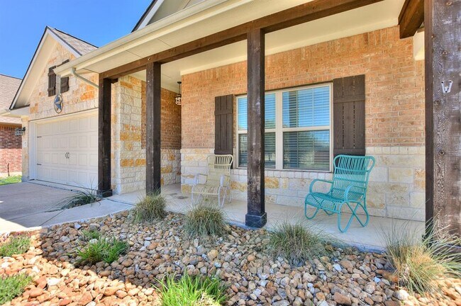 Building Photo - 117 Salt Fork Dr