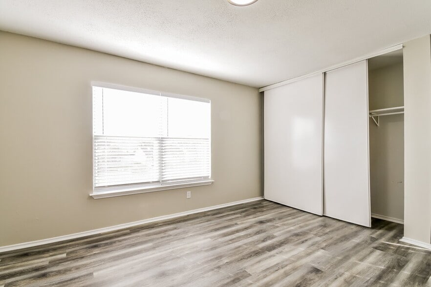 Building Photo - 6911 Waterfall Pass