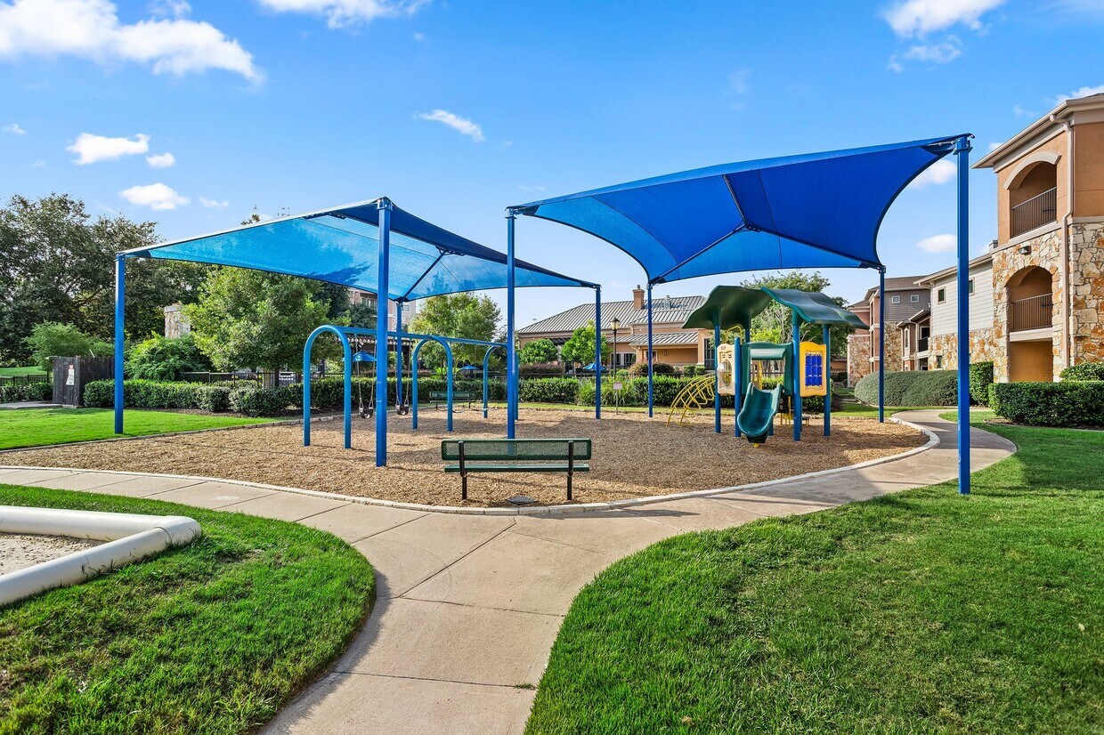 Onion Creek Luxury Apartments Austin
