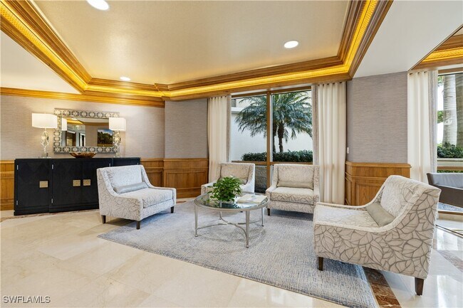 Building Photo - 4021 Gulf Shore Blvd N