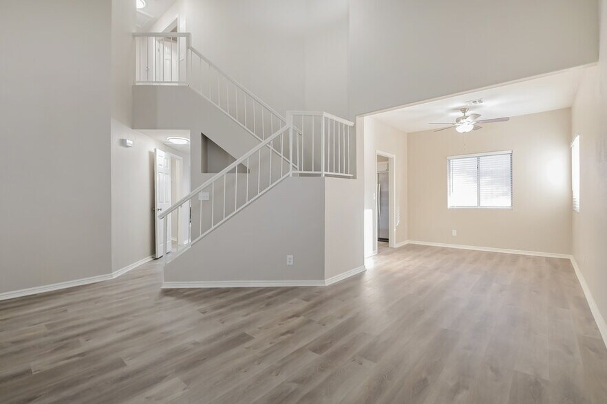 Building Photo - 1733 Toltec Cir