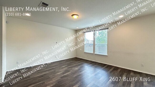 Building Photo - 2607 Bluff Cross