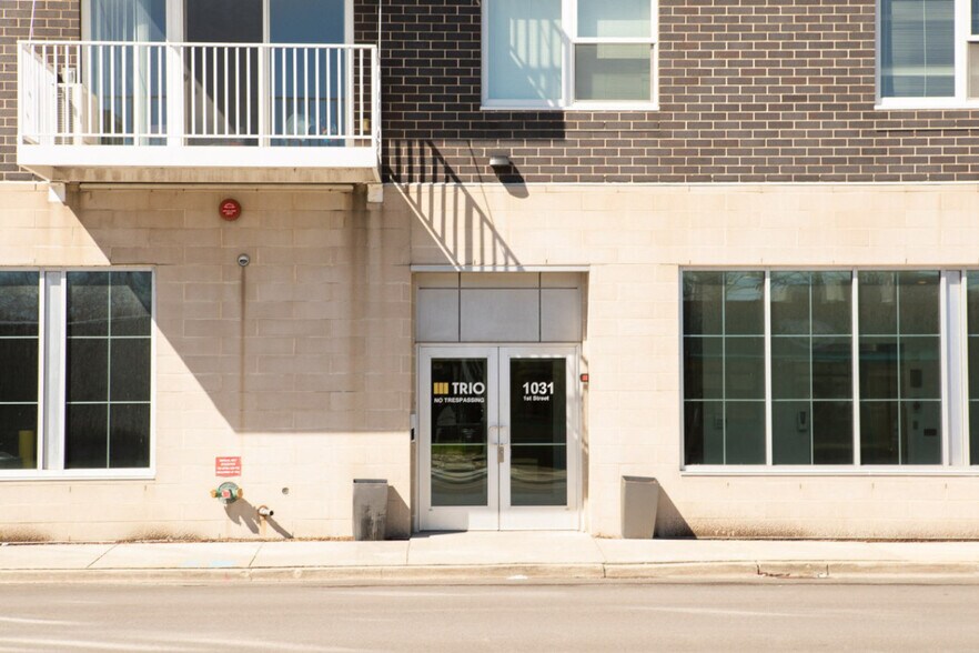 Building Photo - 1031 S 1st St