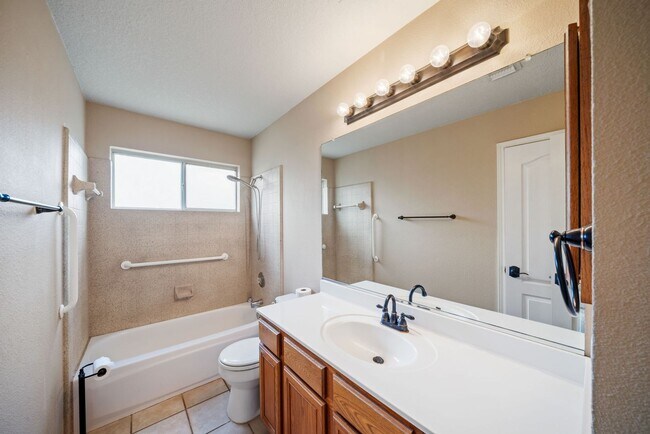 Building Photo - Executive Greenshire Living in Schertz, TX...