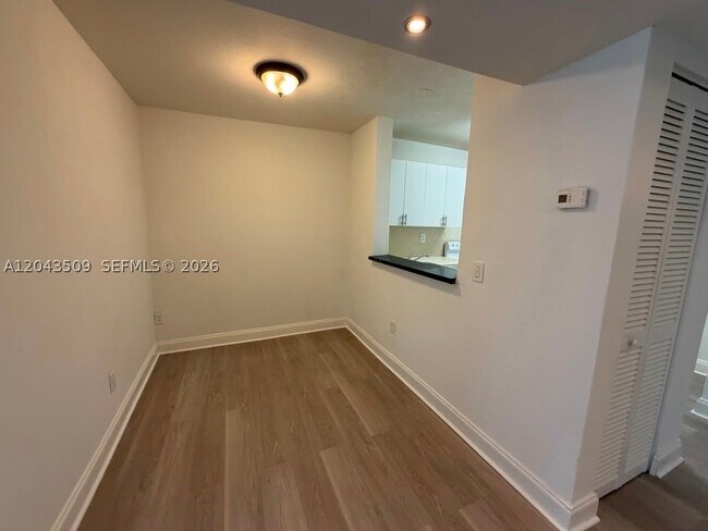 Building Photo - 492 NW 165th St