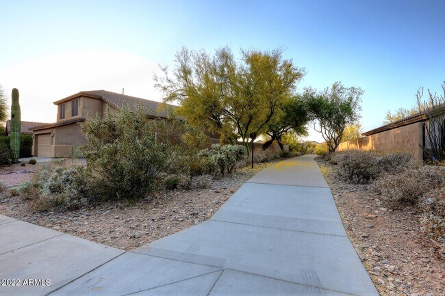Building Photo - 10354 E Raintree Dr