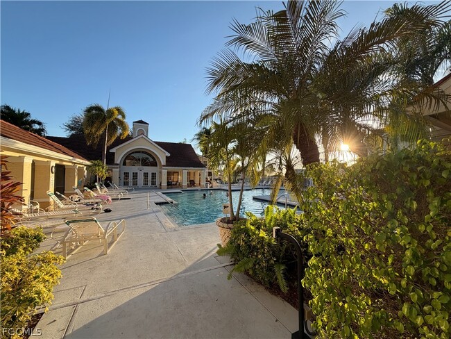 Building Photo - 12561 Equestrian Cir