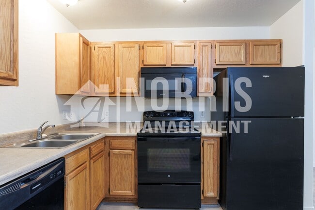 Building Photo - Perfect Duplex in Arizona City
