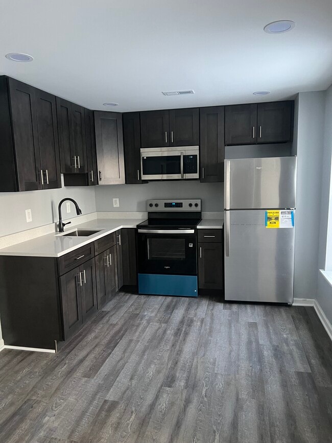 Building Photo - 12204 Clear Creek Dr