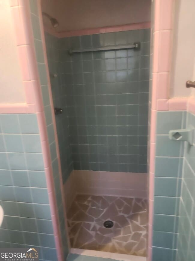 Building Photo - 2828 Engle Rd NW